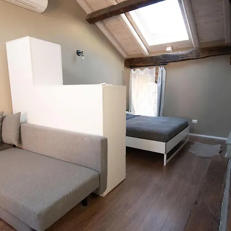 Domashome Apartment *
